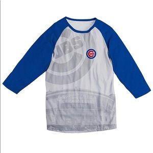 Men’s white raglan tee